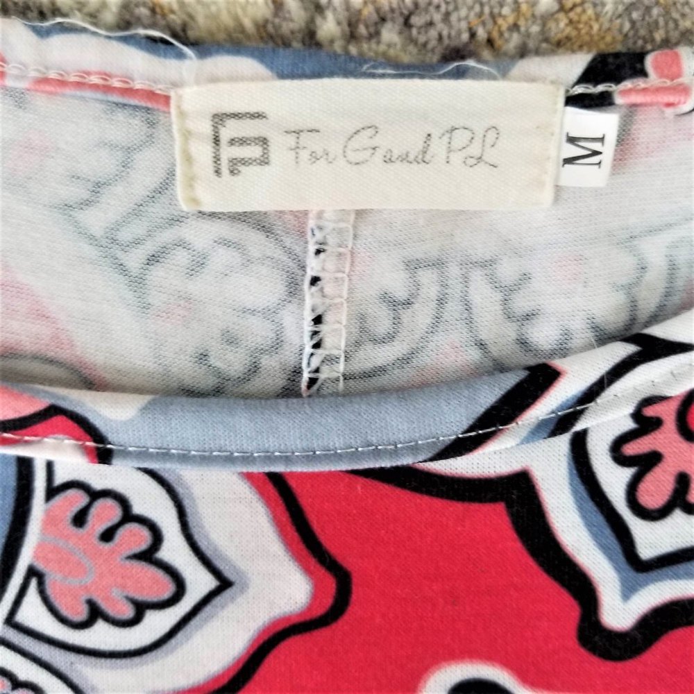 Dress. Coral, Peach, Periwinkle, White, Mandala Print. Size Medium. - Picture 9 of 10